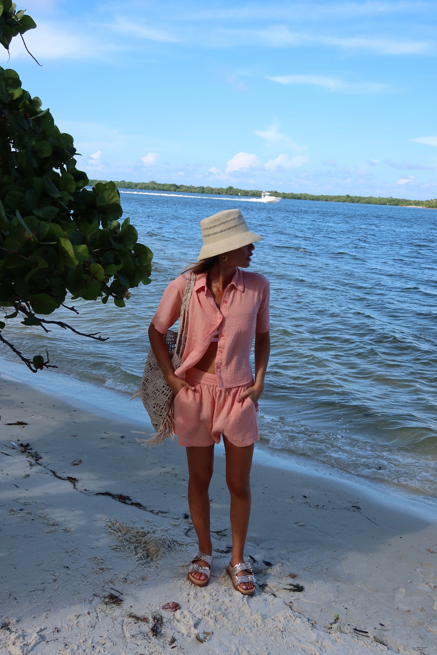 MAUI - CORAL SHORT SLEEVE BUTTON DOWN TOP