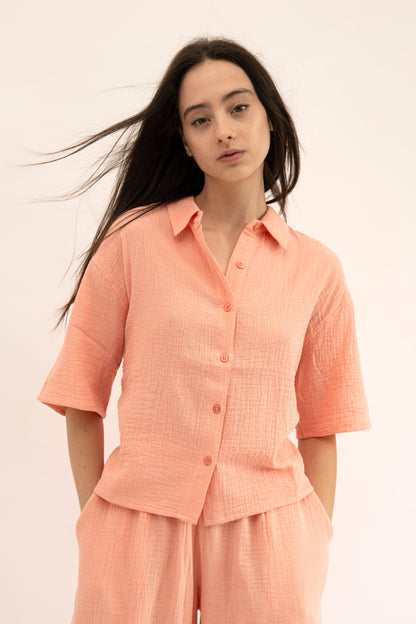 MAUI - CORAL SHORT SLEEVE BUTTON DOWN TOP