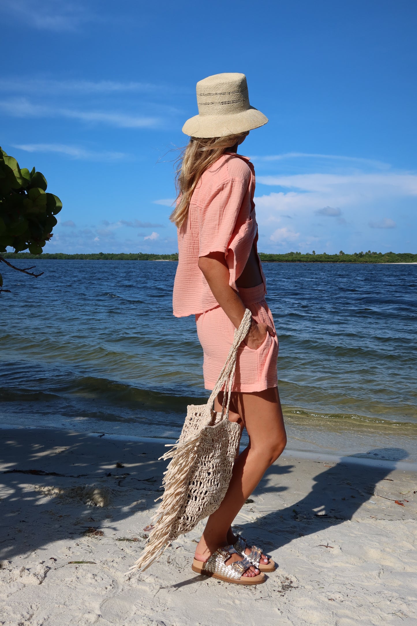 MAUI - CORAL SHORT SLEEVE BUTTON DOWN TOP